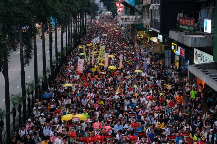 В Гонконге миллионы вышли на улицы против соглашения об экстрадиции с Китаем