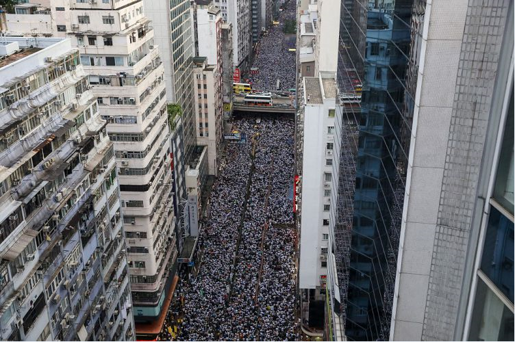 HK5633 В Гонконге миллионы вышли на улицы против соглашения об экстрадиции с Китаем