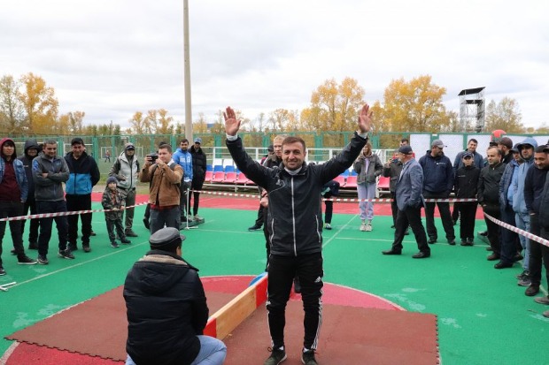 SPRT784687574368658 (8) Спартакиаду народов Забайкалья выиграли буряты, но узбеки их догоняют